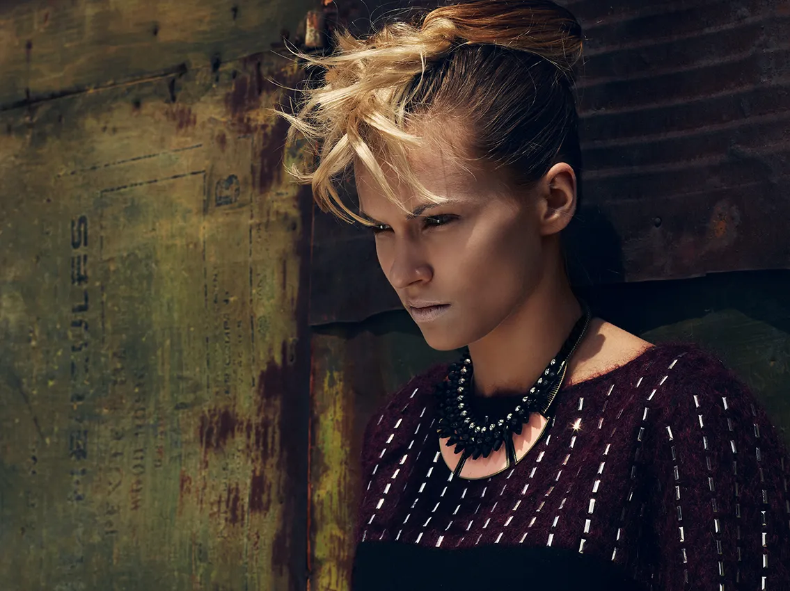 editoriale moda donna in campagna