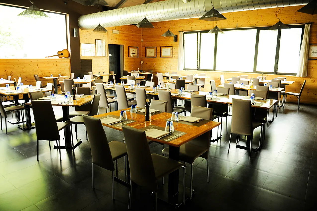 locale ristorante sala interna