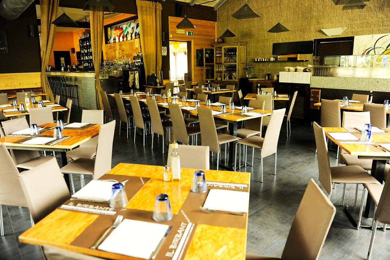 locale ristorante sala interna