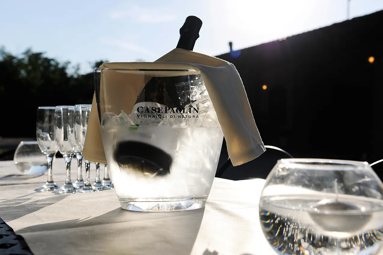 prosecco aperitivo in agriturismo