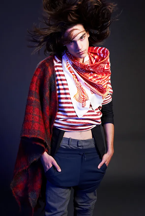 editoriale moda uomo in studio