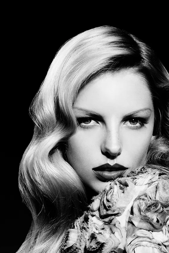 editoriale moda donna anni '40 bianco e nero