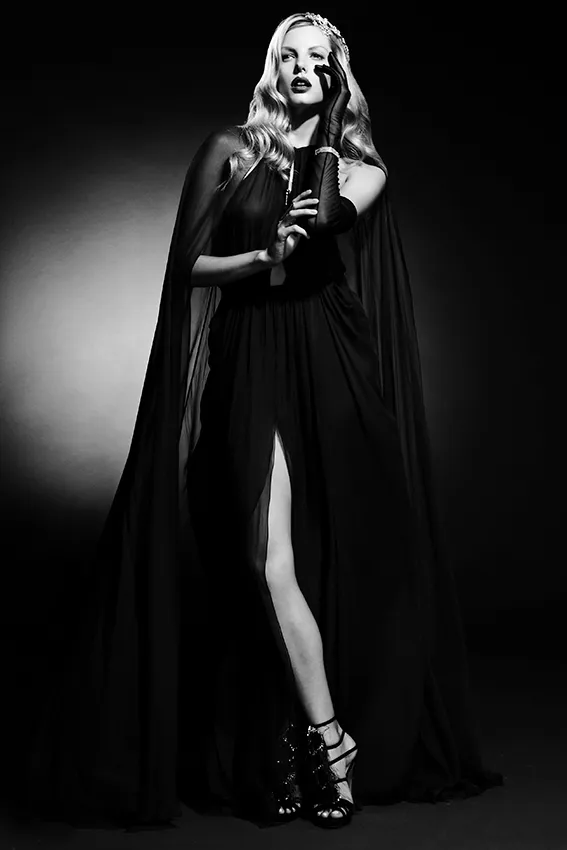 editoriale moda donna anni '40 bianco e nero