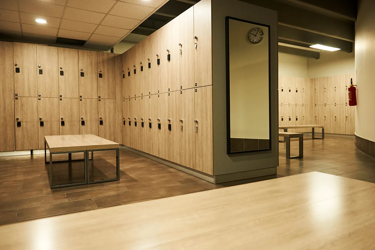 palestra spogliatoi armadietti
