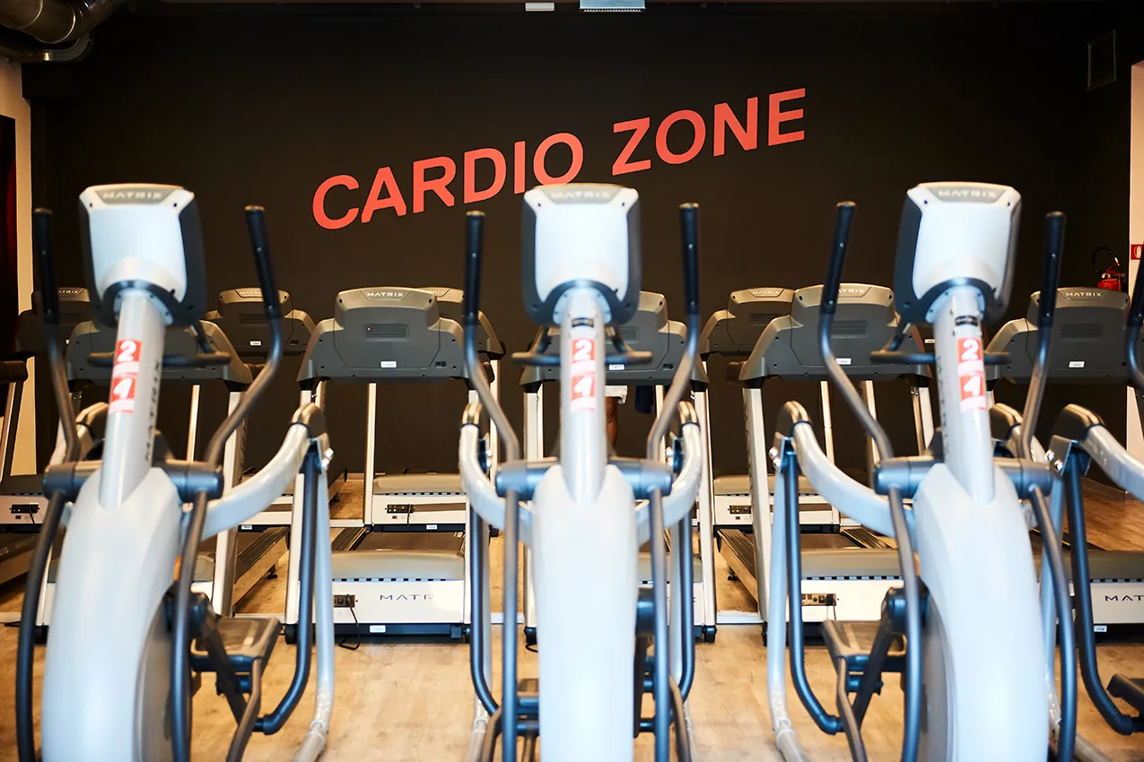 palestra area cardio cyclette e tapis roulant