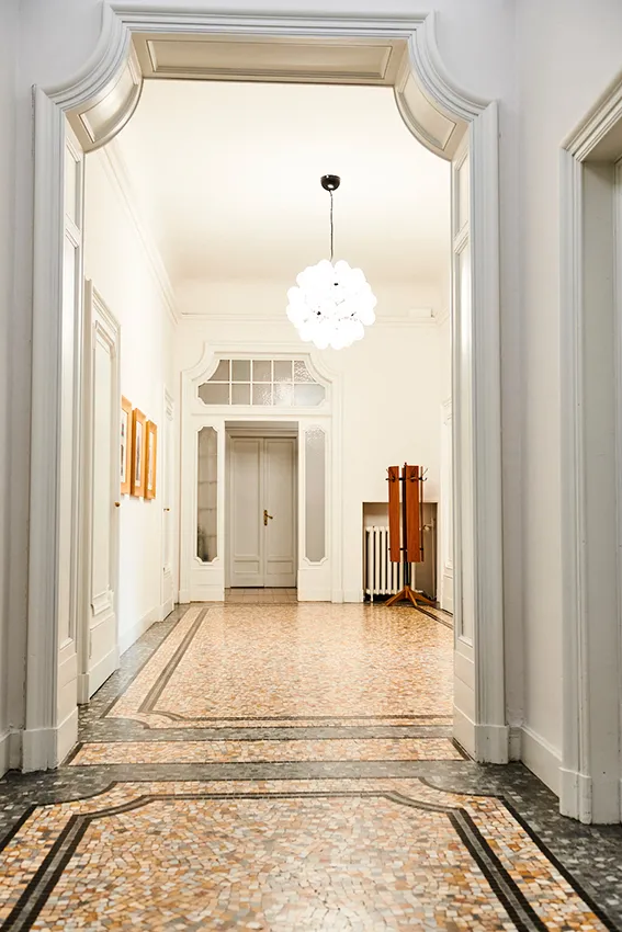 locale showroom tessuti a Milano