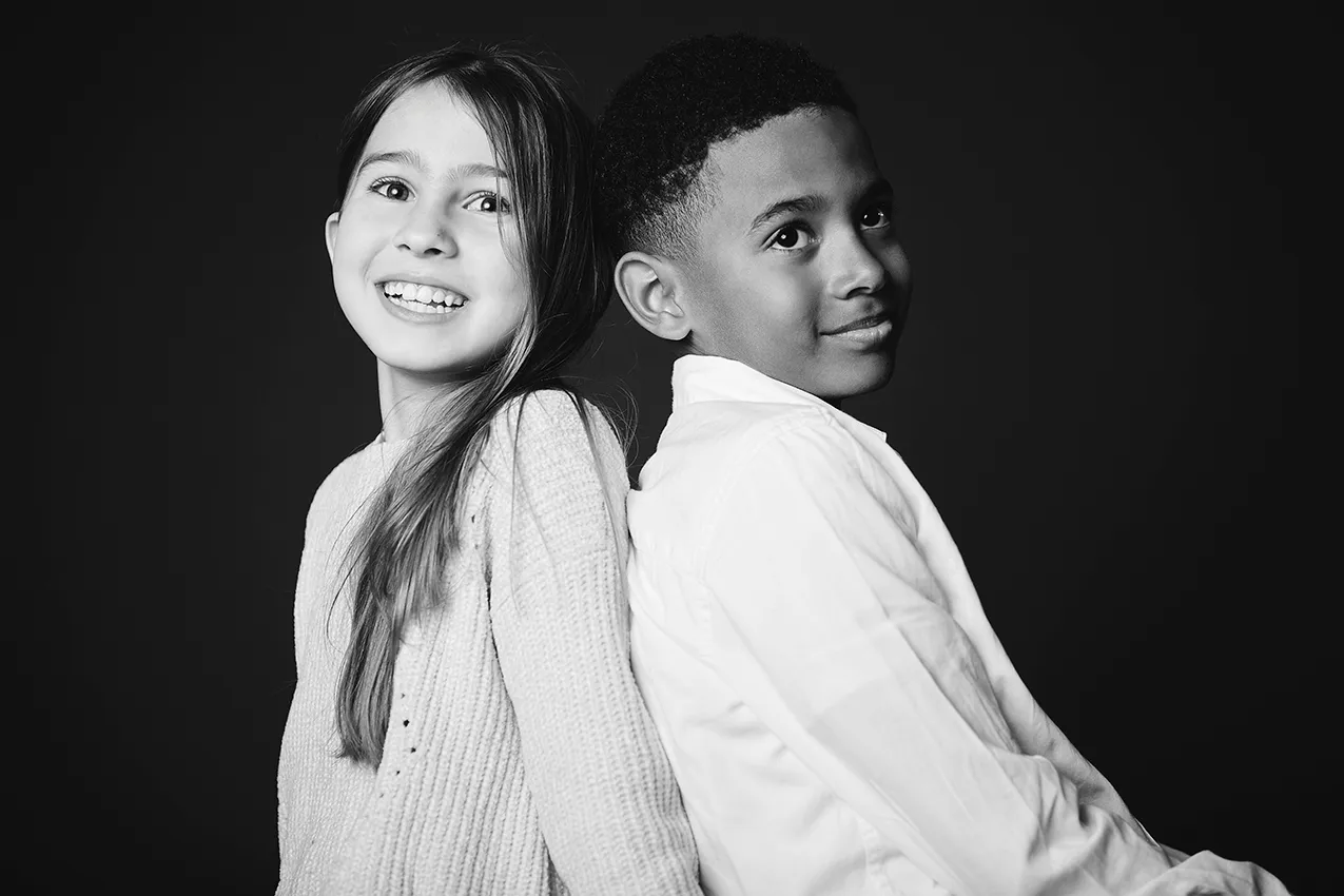 ritratto fotografico bambini in bianco e nero